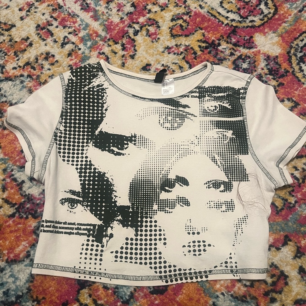 graphic crop top